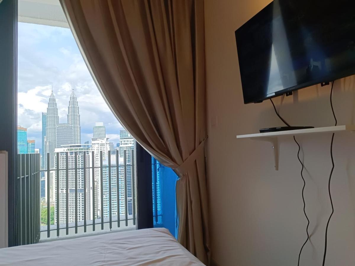 Cl 29A Insta Klcc View & Infinity Pool Apartment กัวลาลัมเปอร์ ภายนอก รูปภาพ