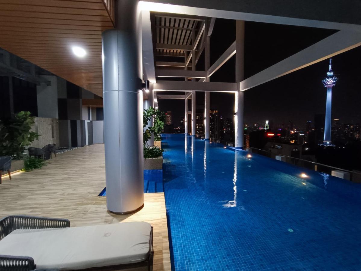 Cl 29A Insta Klcc View & Infinity Pool Apartment กัวลาลัมเปอร์ ภายนอก รูปภาพ
