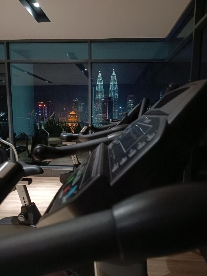 Cl 29A Insta Klcc View & Infinity Pool Apartment กัวลาลัมเปอร์ ภายนอก รูปภาพ