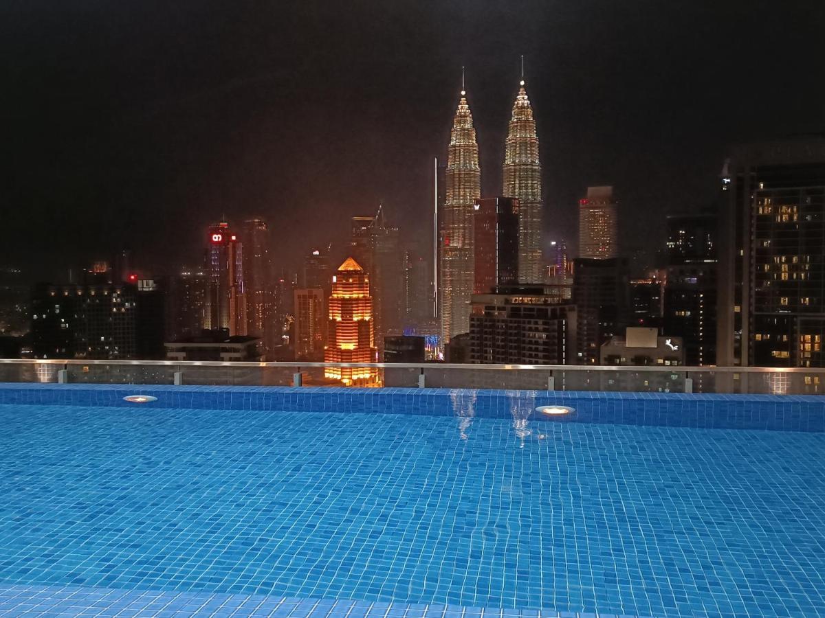 Cl 29A Insta Klcc View & Infinity Pool Apartment กัวลาลัมเปอร์ ภายนอก รูปภาพ