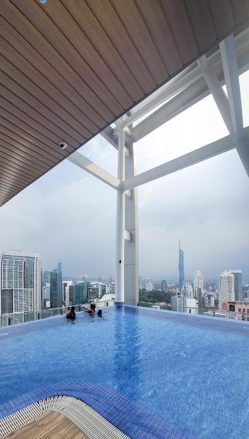 Cl 29A Insta Klcc View & Infinity Pool Apartment กัวลาลัมเปอร์ ภายนอก รูปภาพ