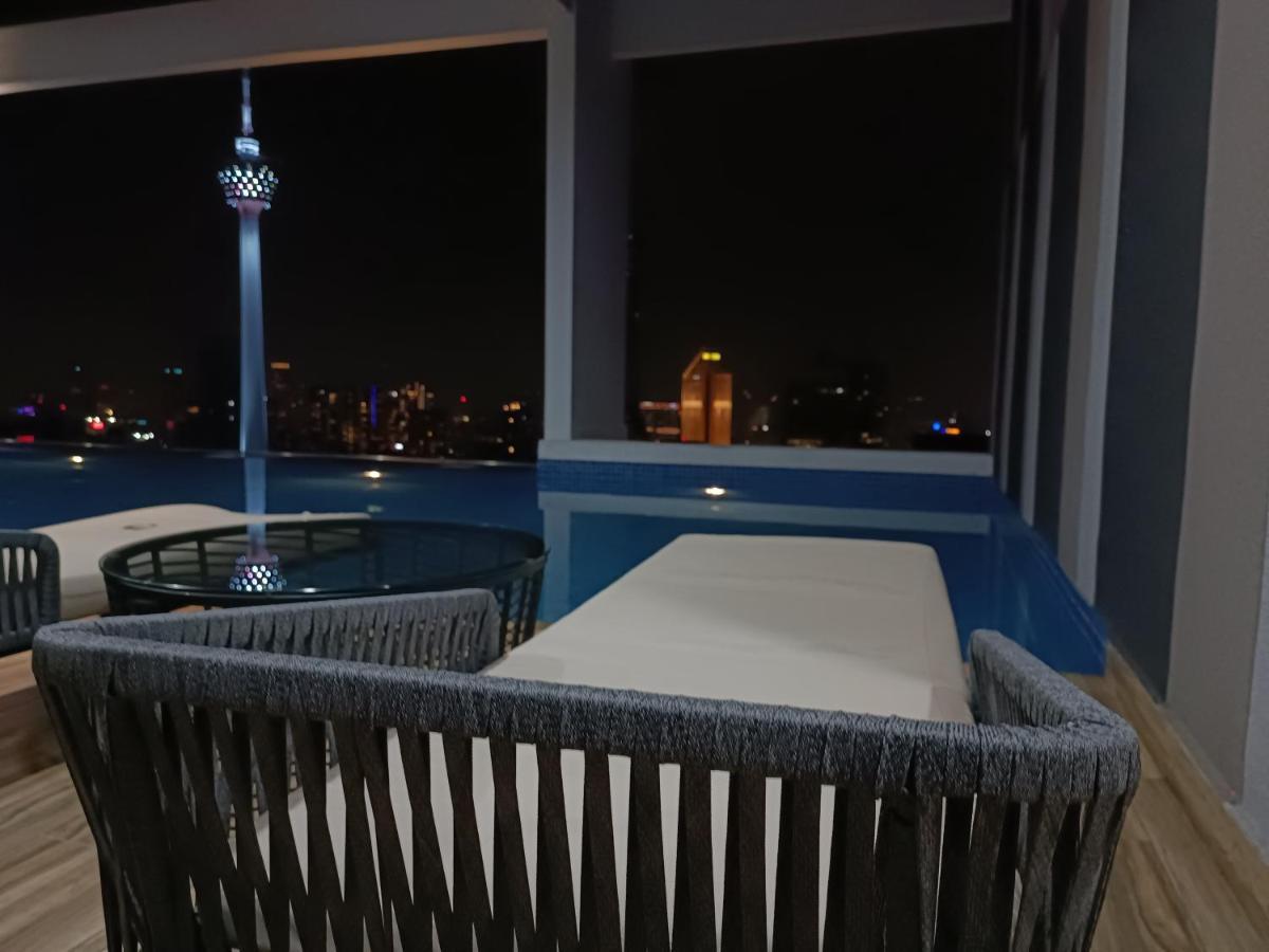 Cl 29A Insta Klcc View & Infinity Pool Apartment กัวลาลัมเปอร์ ภายนอก รูปภาพ